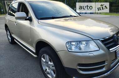 Позашляховик / Кросовер Volkswagen Touareg 2004 в Чернігові