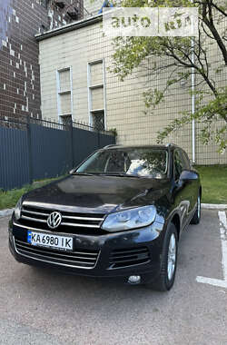 Позашляховик / Кросовер Volkswagen Touareg 2012 в Києві