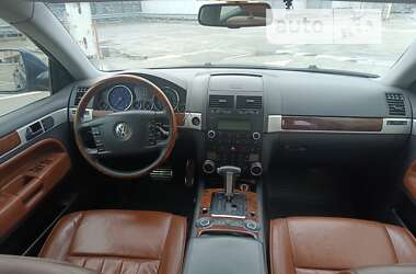 Позашляховик / Кросовер Volkswagen Touareg 2007 в Києві