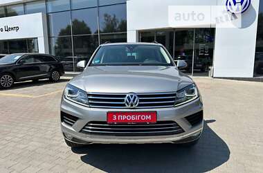 Позашляховик / Кросовер Volkswagen Touareg 2016 в Житомирі