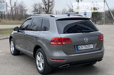 Внедорожник / Кроссовер Volkswagen Touareg 2011 в Белой Церкви