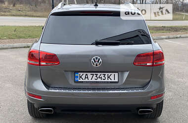 Внедорожник / Кроссовер Volkswagen Touareg 2011 в Белой Церкви