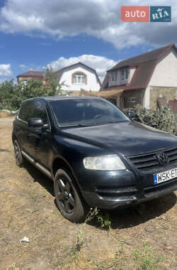 Позашляховик / Кросовер Volkswagen Touareg 2005 в Ірпені