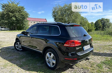 Позашляховик / Кросовер Volkswagen Touareg 2010 в Тернополі