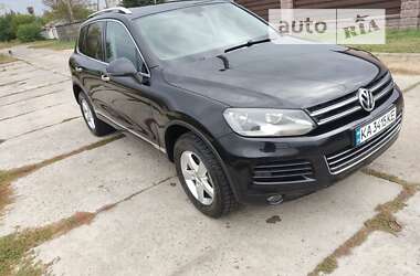 Внедорожник / Кроссовер Volkswagen Touareg 2012 в Березане