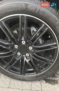 Внедорожник / Кроссовер Volkswagen Touareg 2012 в 