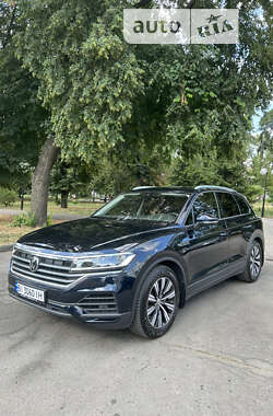 Позашляховик / Кросовер Volkswagen Touareg 2020 в Полтаві