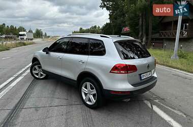 Позашляховик / Кросовер Volkswagen Touareg 2011 в Житомирі