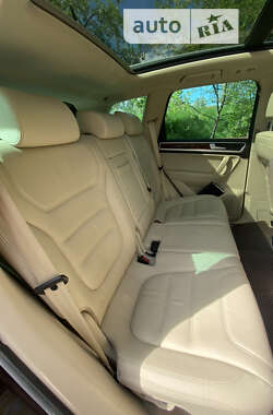 Внедорожник / Кроссовер Volkswagen Touareg 2013 в Коломые