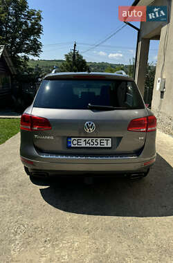 Внедорожник / Кроссовер Volkswagen Touareg 2013 в 