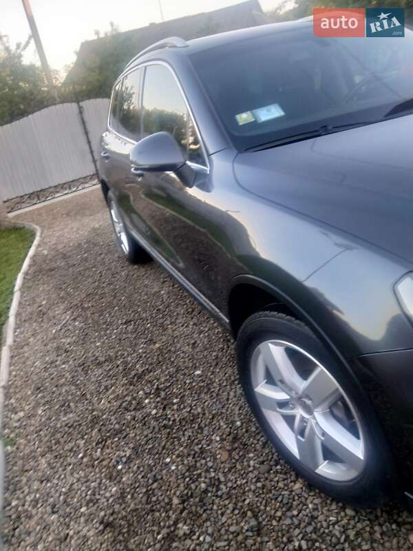 Внедорожник / Кроссовер Volkswagen Touareg 2012 в Коломые фото 12 Внедорожник / Кроссовер Volkswagen Touareg 2012 в Коломые