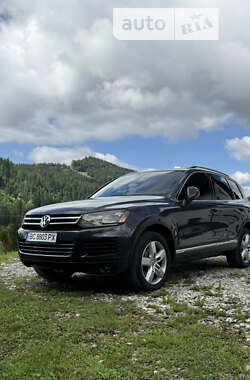 Позашляховик / Кросовер Volkswagen Touareg 2012 в Львові