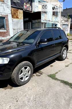 Внедорожник / Кроссовер Volkswagen Touareg 2004 в Каменском