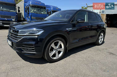 Позашляховик / Кросовер Volkswagen Touareg 2020 в Вінниці