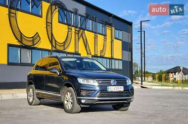 Внедорожник / Кроссовер Volkswagen Touareg 2017 в 