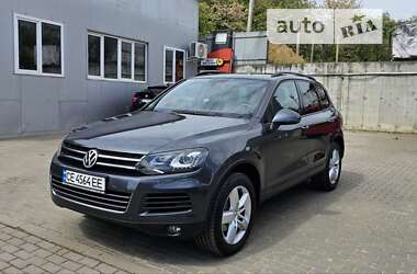 Внедорожник / Кроссовер Volkswagen Touareg 2013 в Черновцах