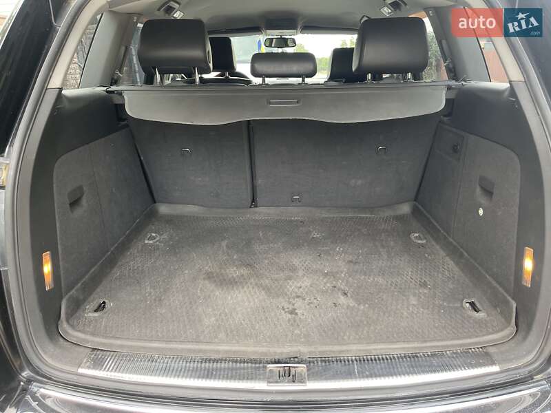 Внедорожник / Кроссовер Volkswagen Touareg 2010 в Умани