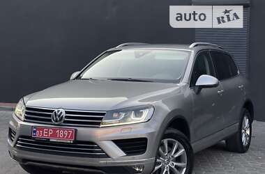 Внедорожник / Кроссовер Volkswagen Touareg 2017 в Ужгороде