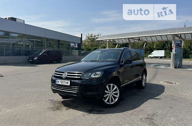 Позашляховик / Кросовер Volkswagen Touareg 2010 в Луцьку