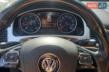 Внедорожник / Кроссовер Volkswagen Touareg 2014 в Черкассах