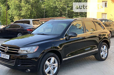 Позашляховик / Кросовер Volkswagen Touareg 2013 в Кам'янець-Подільському