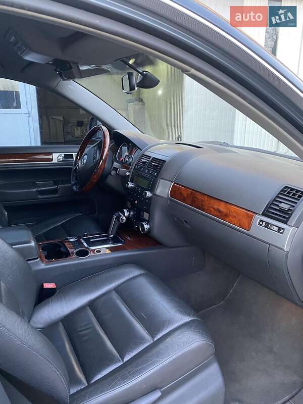 Позашляховик / Кросовер Volkswagen Touareg 2006 в Кам'янець-Подільському фото 7 Позашляховик / Кросовер Volkswagen Touareg 2006 в Кам'янець-Подільському