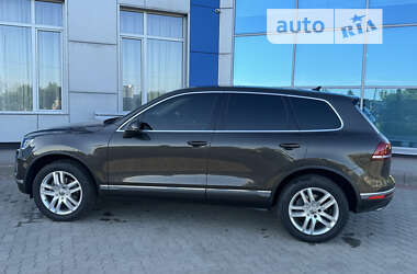 Внедорожник / Кроссовер Volkswagen Touareg 2015 в Ковеле