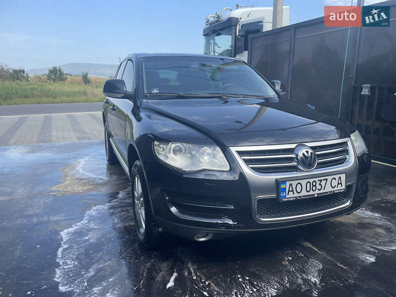 Внедорожник / Кроссовер Volkswagen Touareg 2007 в Иршаве