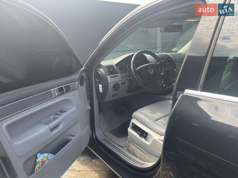Внедорожник / Кроссовер Volkswagen Touareg 2007 в Иршаве