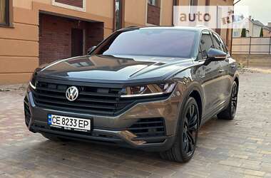 Внедорожник / Кроссовер Volkswagen Touareg 2019 в Черновцах