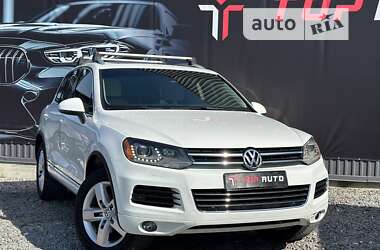 Внедорожник / Кроссовер Volkswagen Touareg 2013 в Львове