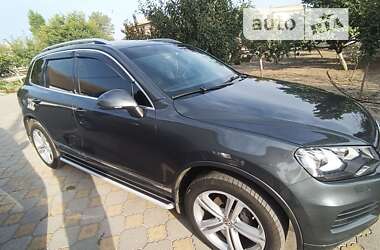 Внедорожник / Кроссовер Volkswagen Touareg 2011 в 