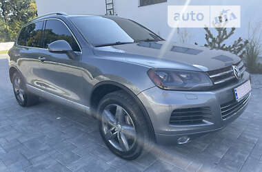 Позашляховик / Кросовер Volkswagen Touareg 2010 в Луцьку