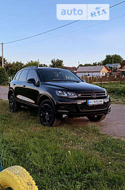 Позашляховик / Кросовер Volkswagen Touareg 2012 в Первомайську