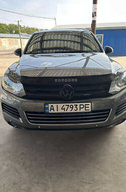 Позашляховик / Кросовер Volkswagen Touareg 2013 в Переяславі