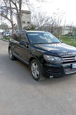 Внедорожник / Кроссовер Volkswagen Touareg 2010 в Еланце