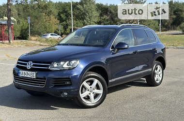 Внедорожник / Кроссовер Volkswagen Touareg 2012 в Киеве