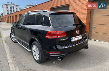 Внедорожник / Кроссовер Volkswagen Touareg 2012 в 