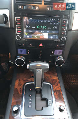 Внедорожник / Кроссовер Volkswagen Touareg 2007 в 