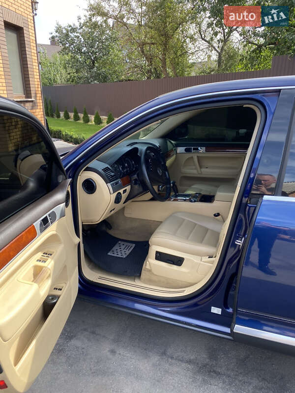 Внедорожник / Кроссовер Volkswagen Touareg 2005 в Виннице