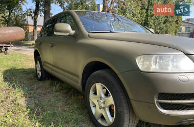 Внедорожник / Кроссовер Volkswagen Touareg 2004 в Днепре