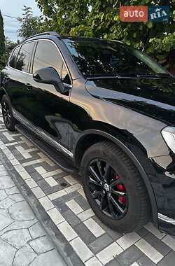 Внедорожник / Кроссовер Volkswagen Touareg 2016 в 