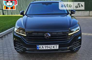 Внедорожник / Кроссовер Volkswagen Touareg 2019 в Киеве