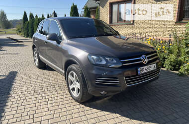 Позашляховик / Кросовер Volkswagen Touareg 2010 в Любешові