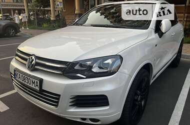 Позашляховик / Кросовер Volkswagen Touareg 2013 в Києві