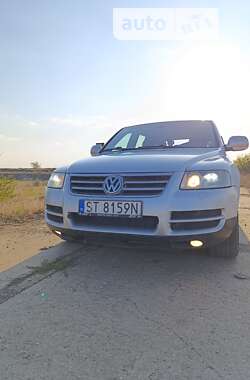 Внедорожник / Кроссовер Volkswagen Touareg 2005 в Снигиревке