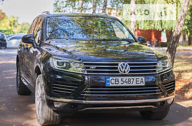 Внедорожник / Кроссовер Volkswagen Touareg 2016 в Нежине