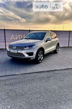 Позашляховик / Кросовер Volkswagen Touareg 2014 в Ужгороді