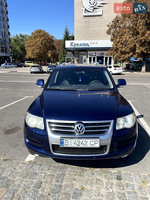 Внедорожник / Кроссовер Volkswagen Touareg 2008 в Кременчуге