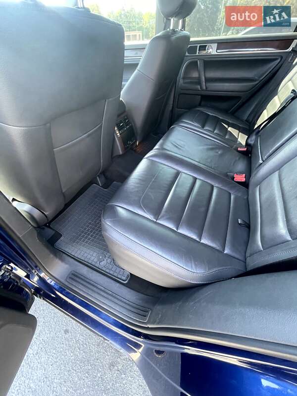 Внедорожник / Кроссовер Volkswagen Touareg 2008 в Кременчуге